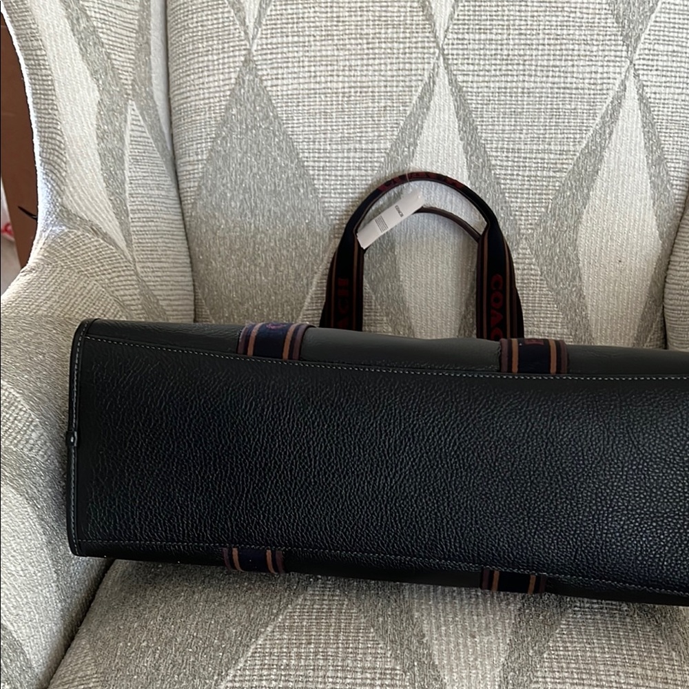 NWTCoach Black Tote or Briefcase Bag - Picture 9 of 13